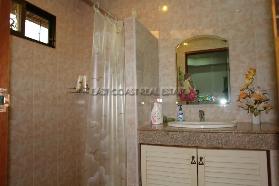 Soi Thepnimit photo 6