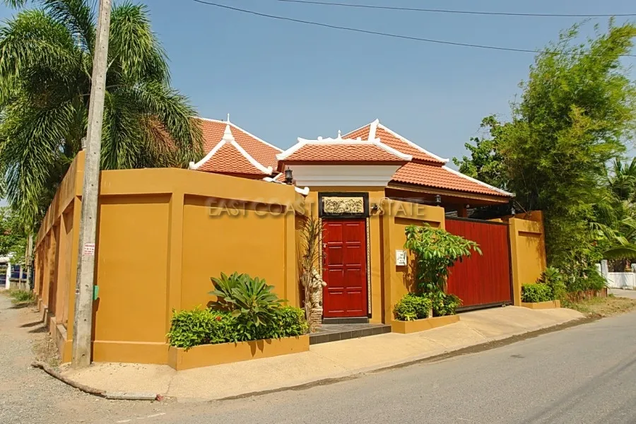 Private Pool House photo 20