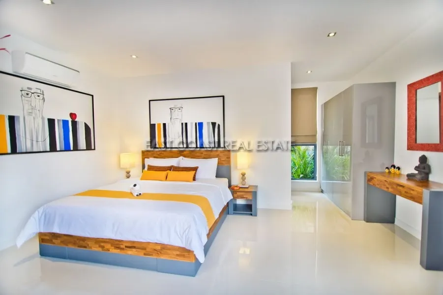 Amaya Hill photo 3