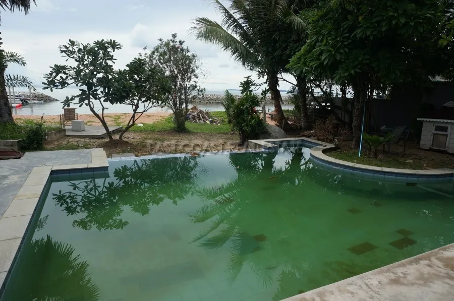 Baan Ampur