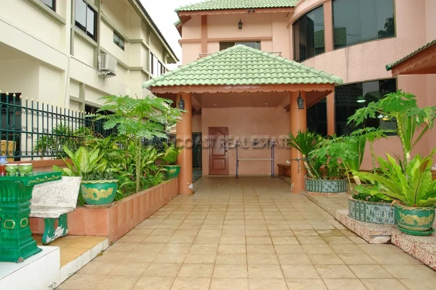 Paradise Hill 2 photo 3