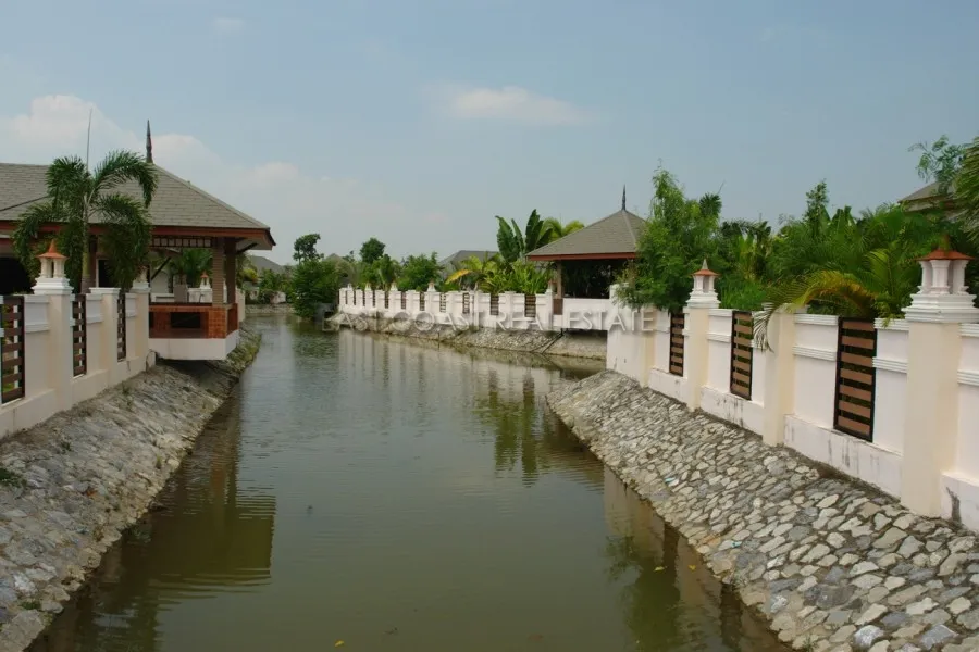 Baan Dusit Pattaya Lake 2 photo 3