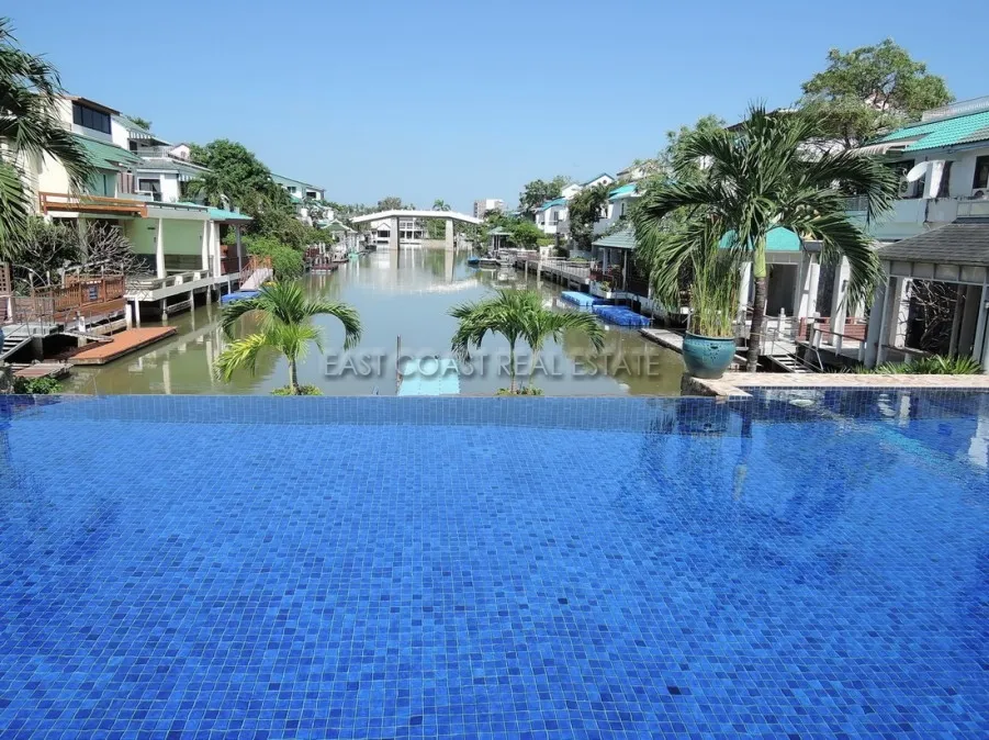 Jomtien Yacht Club PRICE SLASHED photo 7