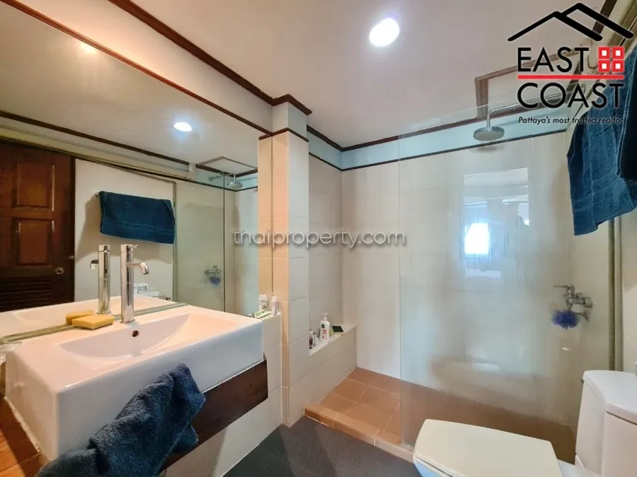 Pratumnak 3 Storey House photo 24