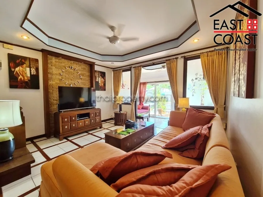 Pratumnak 3 Storey House photo 7