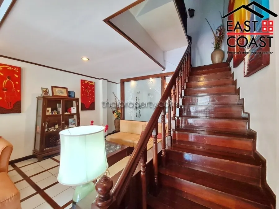 Pratumnak 3 Storey House photo 18