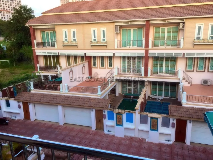 Pratumnak Townhouse