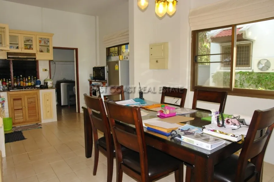 Hin Wong Nivate photo 13