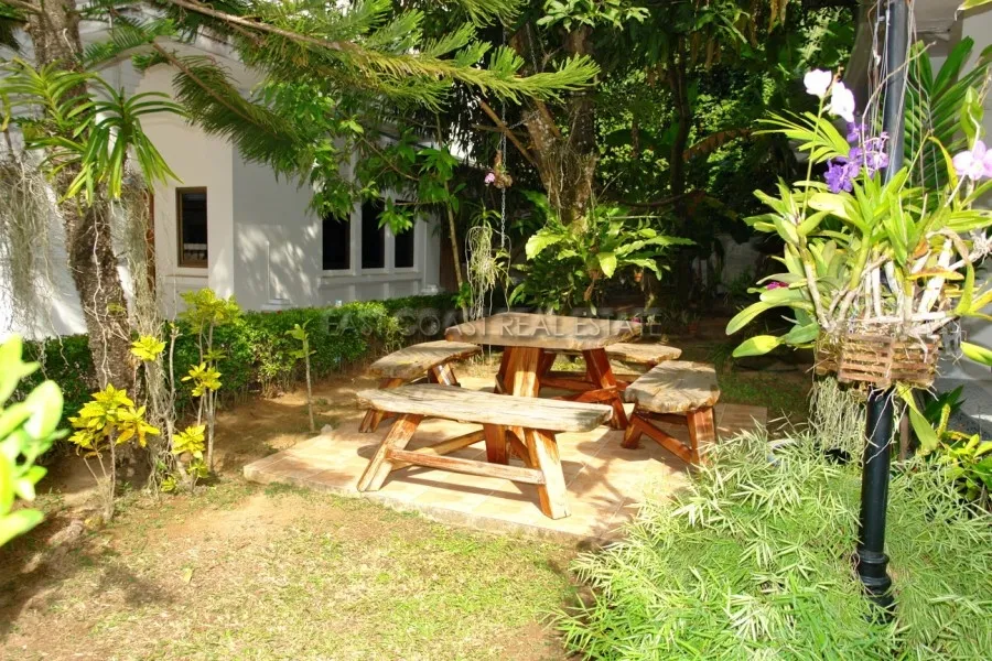 Hin Wong Nivate photo 7