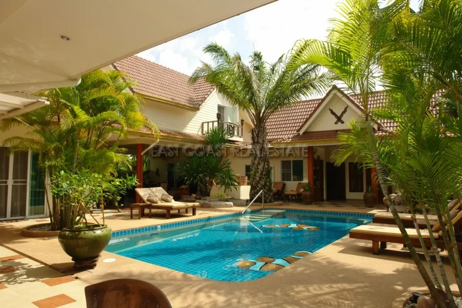 Huay Yai Manor