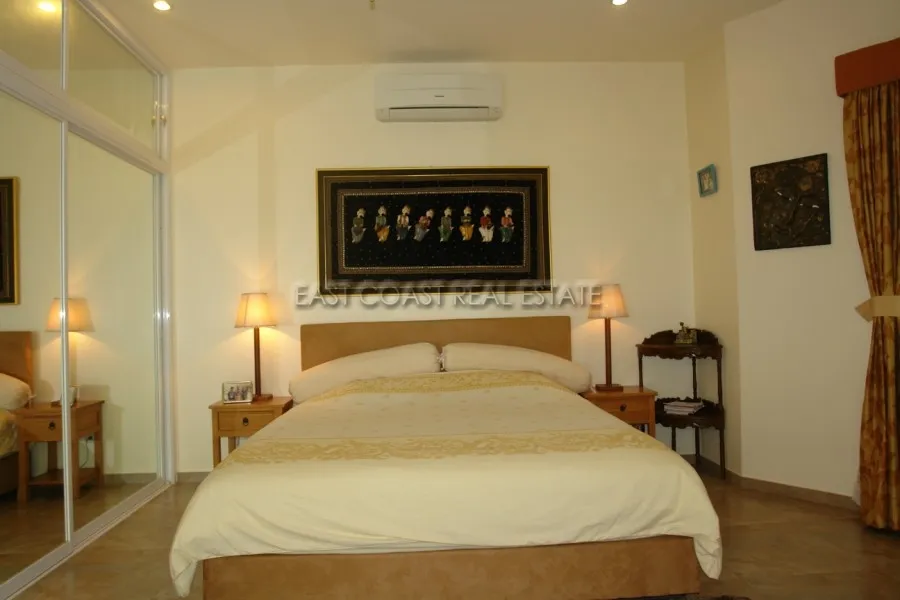 Huay Yai Manor photo 11