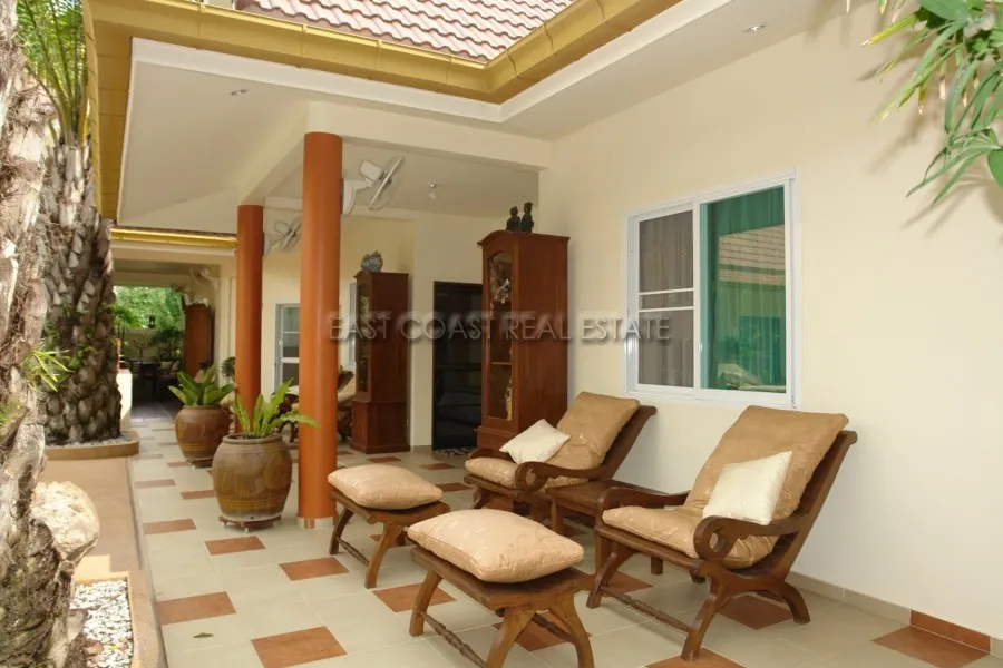 Huay Yai Manor photo 16