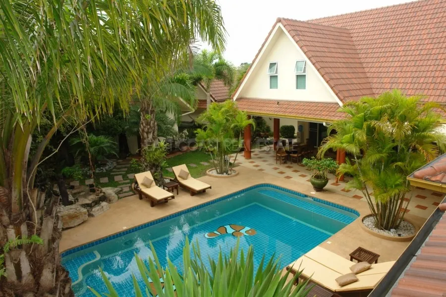 Huay Yai Manor photo 4