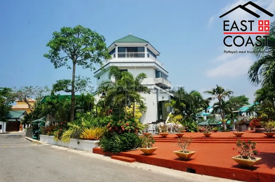 Jomtien Yacht Club 3