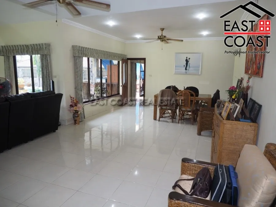 Private House at Nong Pla Lai photo 12