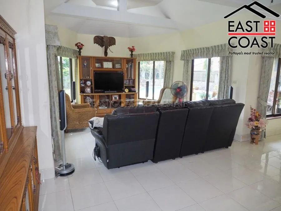 Private House at Nong Pla Lai photo 9
