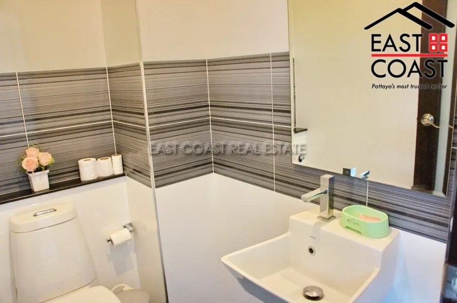 Wan Thip 5 photo 8