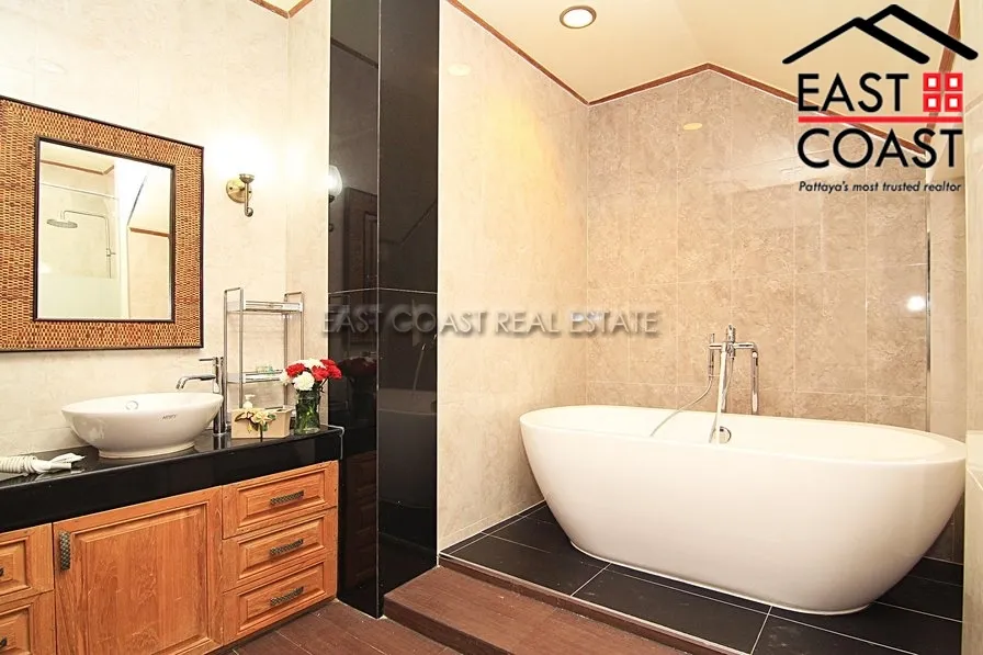 Beverly Thai House Pool Villa photo 27