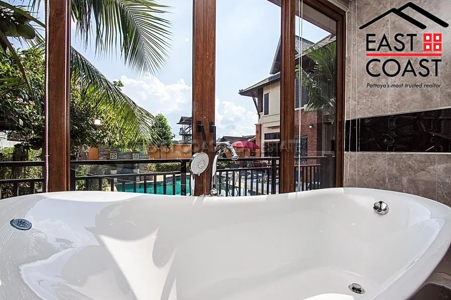 Beverly Thai House Pool Villa photo 22