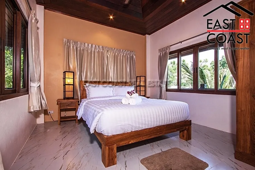 Beverly Thai House Pool Villa photo 23