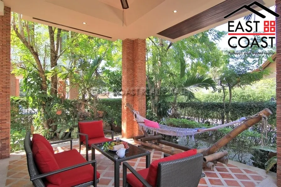 Beverly Thai House Pool Villa photo 13