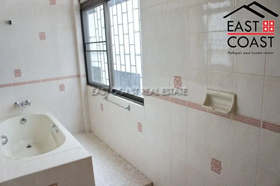Townhouse Jomtien Soi 1 photo 16