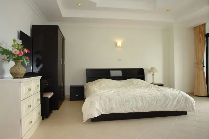 Greenfield Villa photo 5
