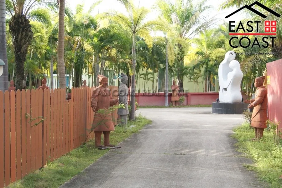 Penguin Village photo 7