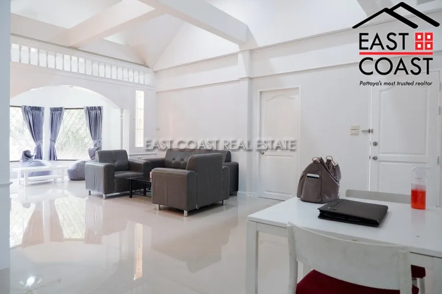 Pattaya Land And House photo 4