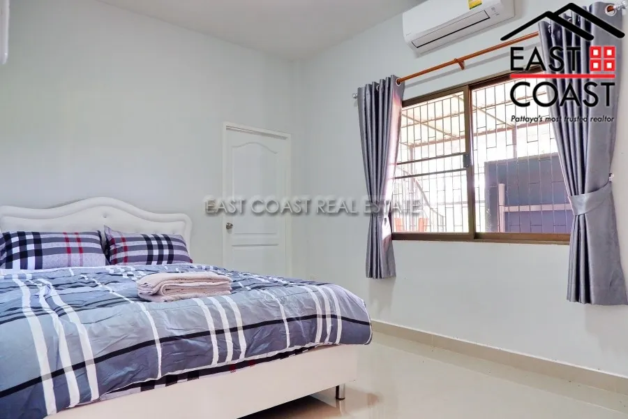 Pattaya Land And House photo 9