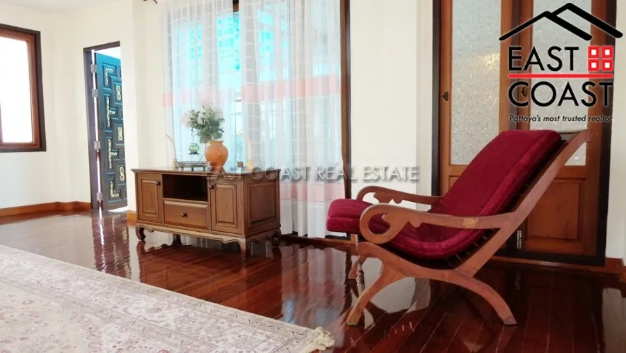 Private 4 Bedroom photo 21