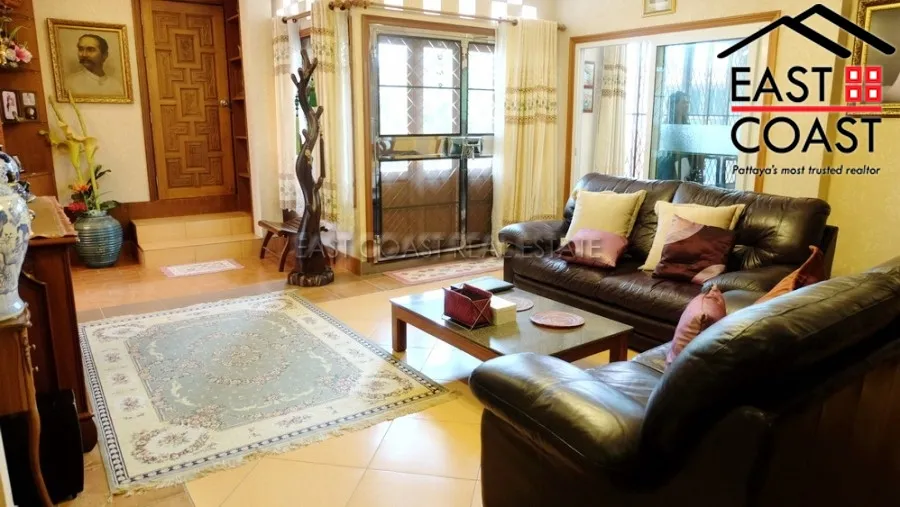 Private 4 Bedroom photo 9