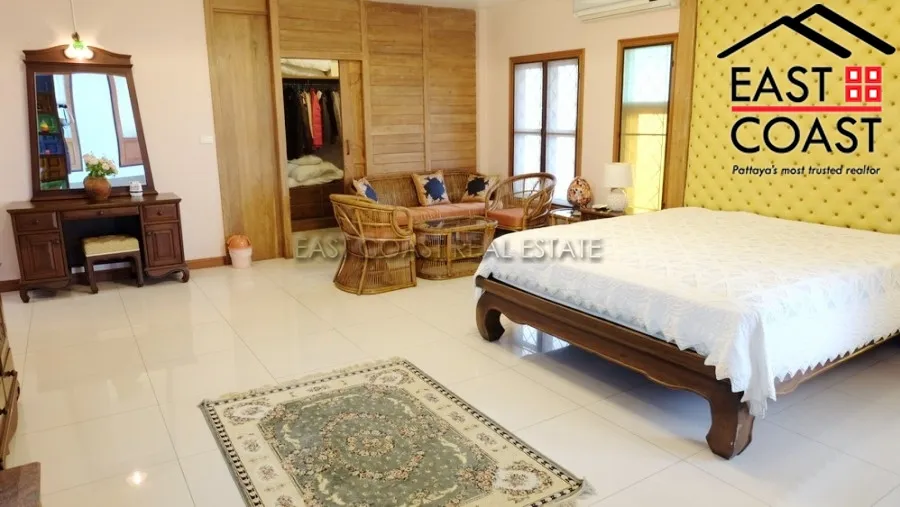 Private 4 Bedroom photo 22