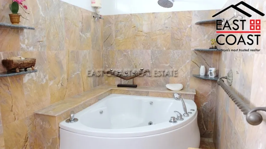 Private 4 Bedroom photo 26