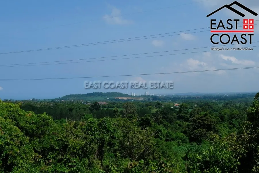 Land in Bang Saray