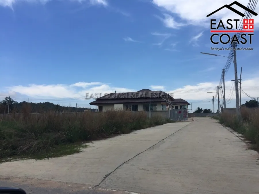 Land in Bang Saray photo 3
