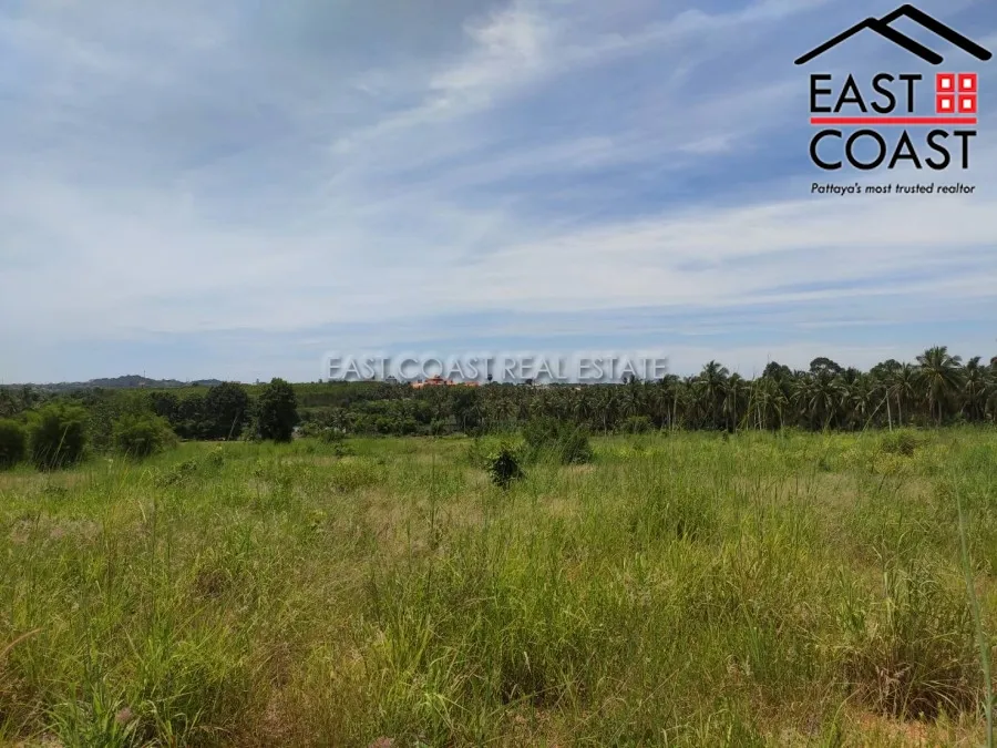 Land near Chak Nok Lake photo 6