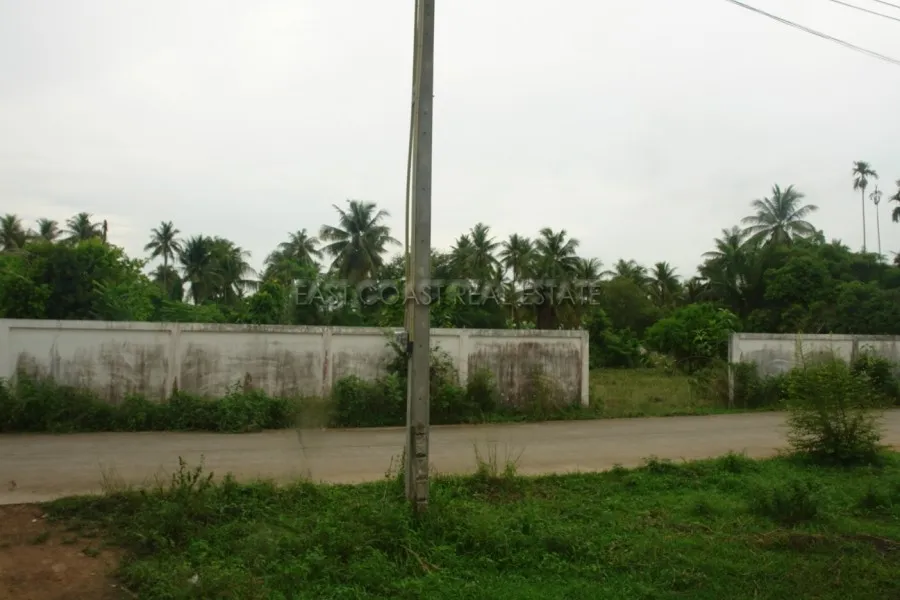 Huay Yai Land photo 4