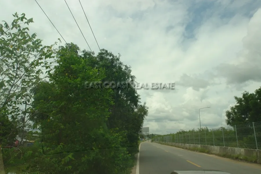 Land near Crocodile Farm photo 4