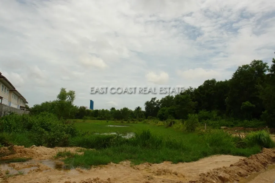 Land near Crocodile Farm photo 9