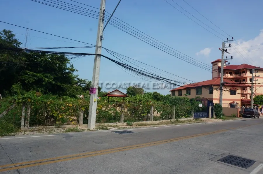 Soi Potisan photo 9