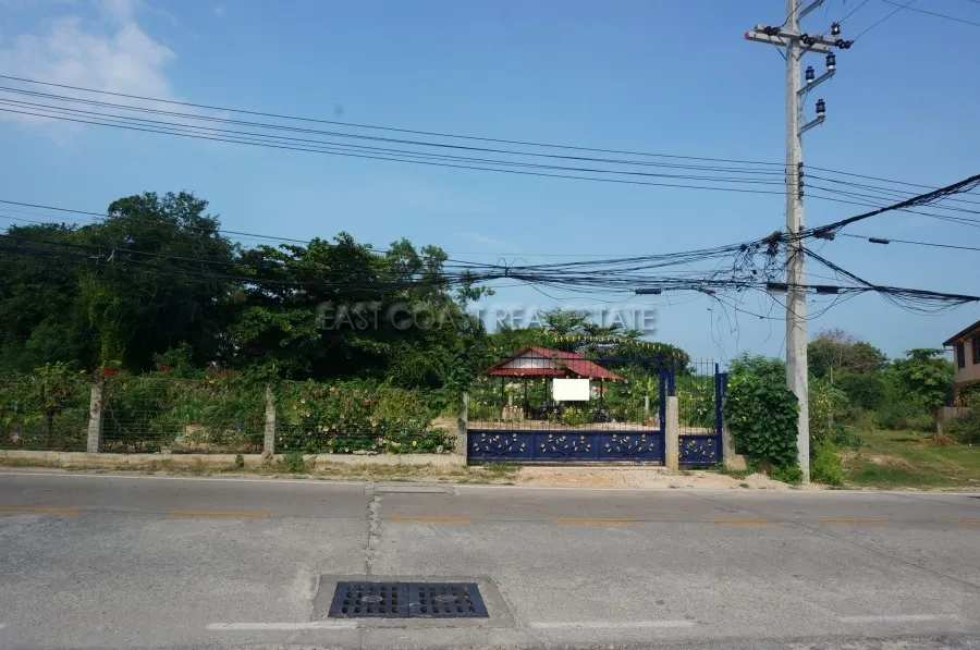 Soi Potisan photo 3