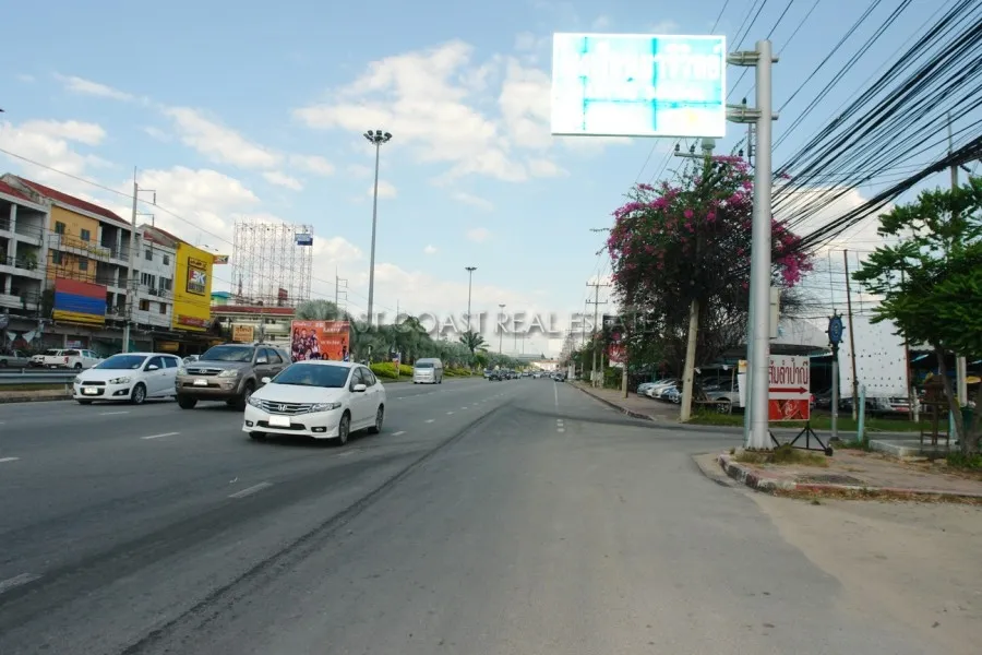 Land Sukhumvit photo 9