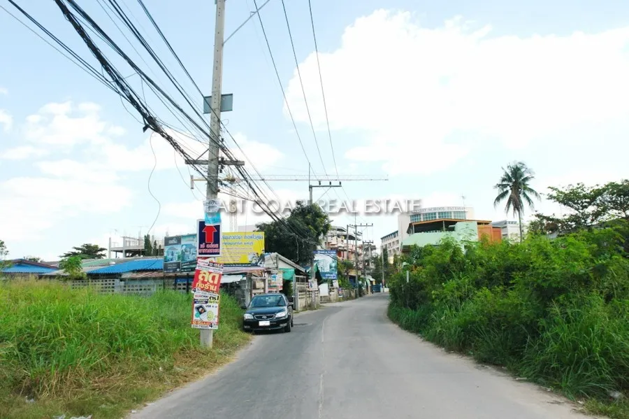 Land Sukhumvit photo 3
