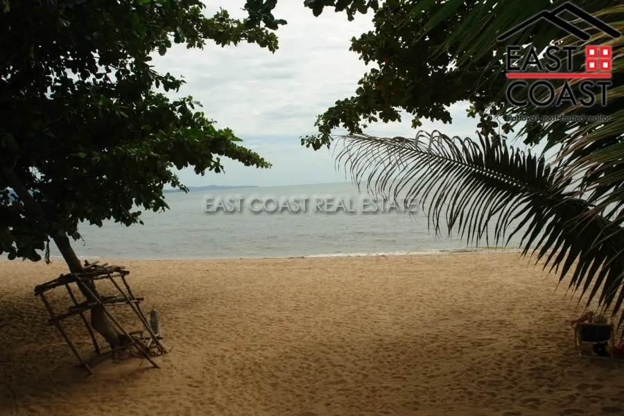 Land with building permits for condominium project photo 4