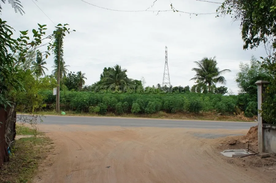 Bang Saray Land photo 6