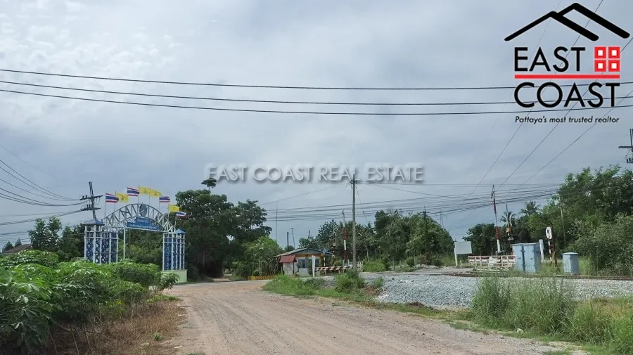 Land Baan Amphur photo 4