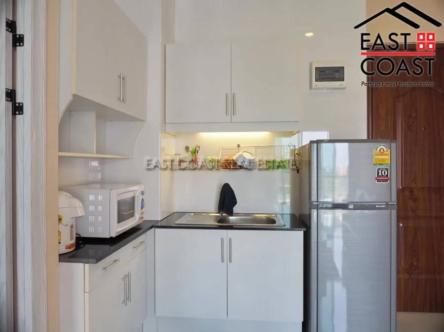 CC Condominium 2 photo 6
