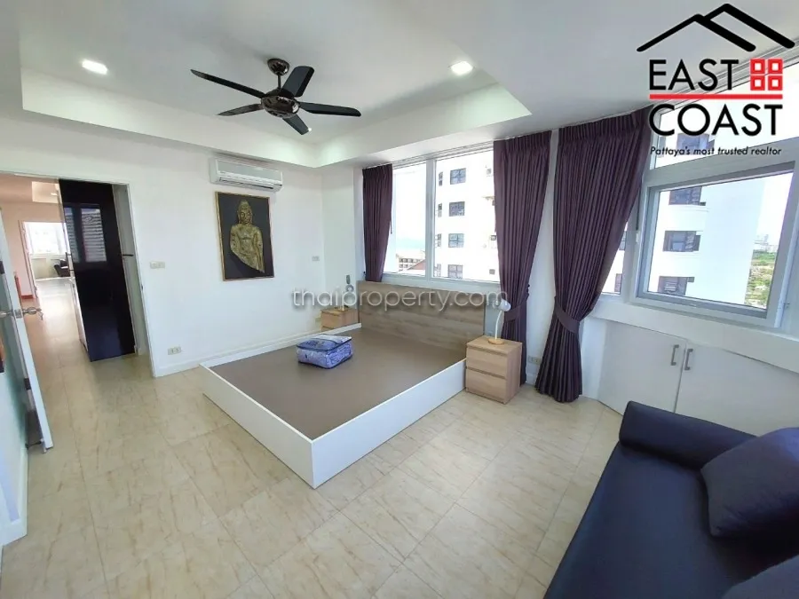 Jomtien Complex photo 16