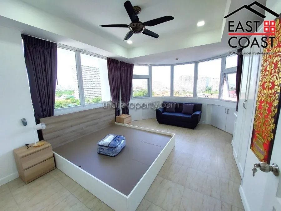 Jomtien Complex photo 18